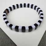 Picture of a black and white monochrome bead bracelet