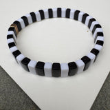 Picture of a black and white monochrome bead bracelet