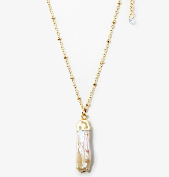 Freshwater Pearl and Gold Necklace