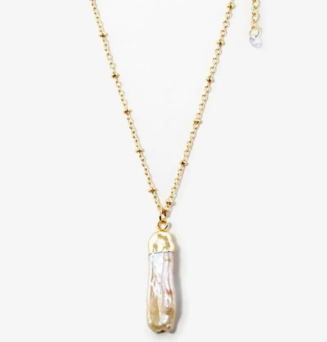 Freshwater Pearl and Gold Necklace